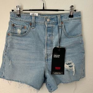 Levi’s ribcage shorts NWT